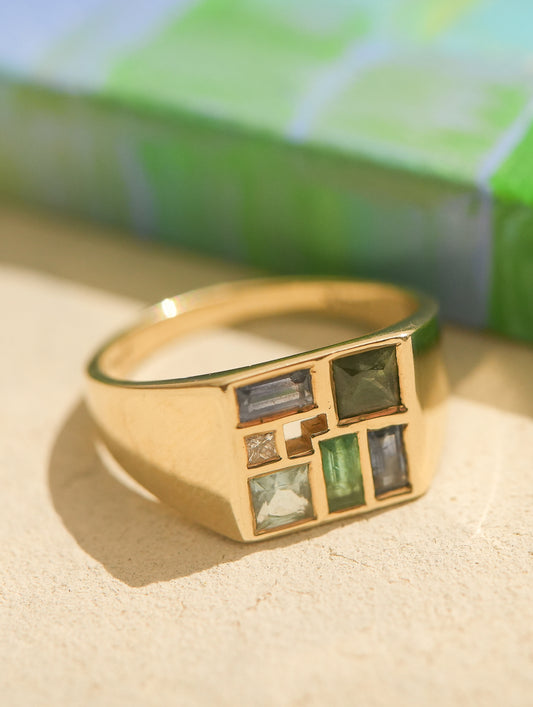 Poetic Mind Blue Sapphire Ring - 14k Yellow Gold