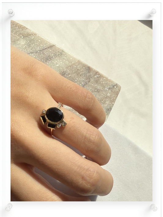 Bauhaus Sophisticated Black Onyx Ring