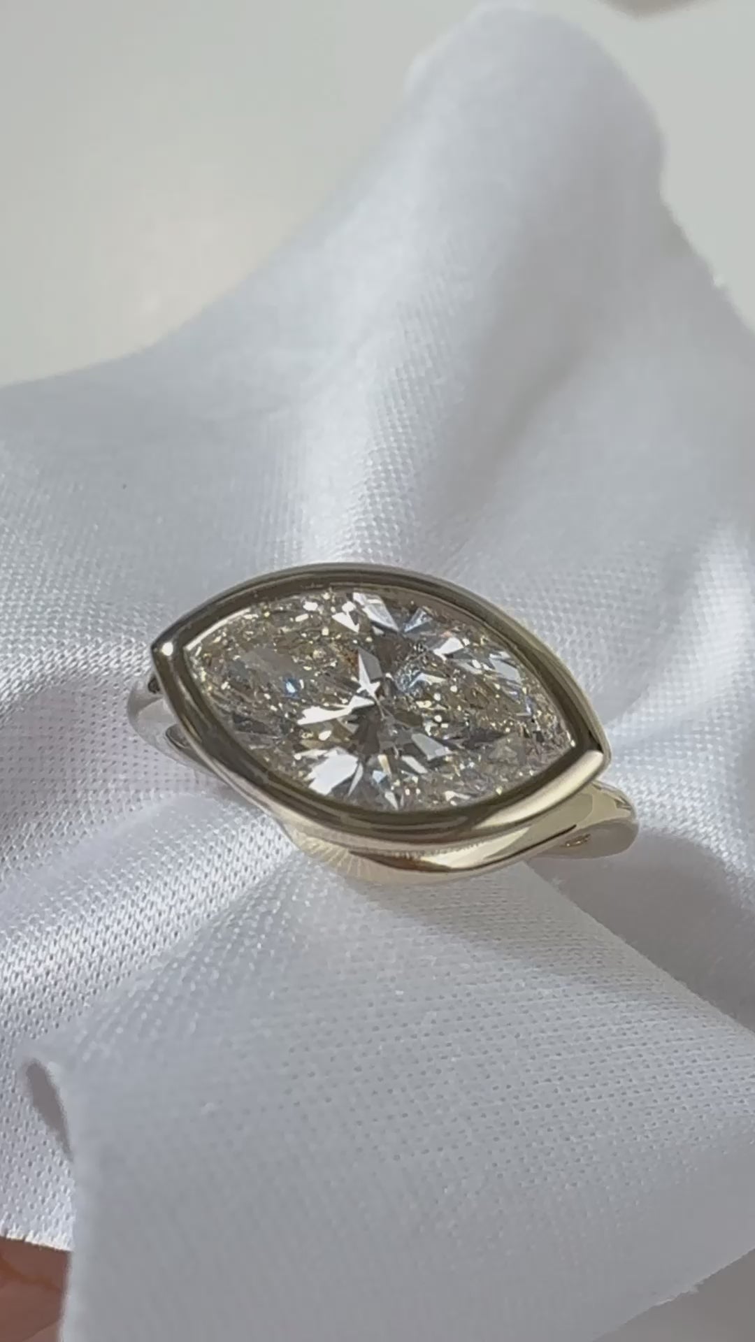 Meeting Point Marquise Diamond Ring